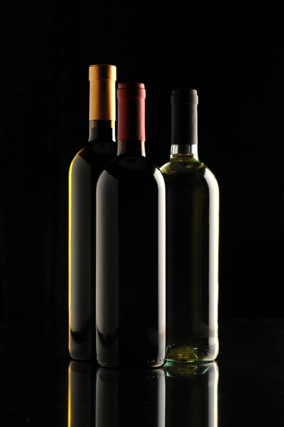 Group of wine bottles - Foto, afbeelding