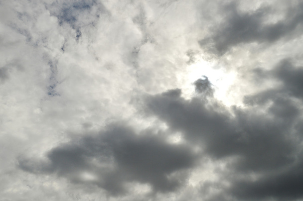 Хмари з проблиском неба
 - Фото, зображення