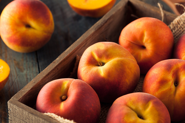 Raw Organic Yellow Peaches - Фото, изображение