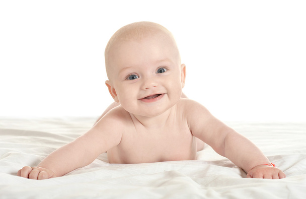 Αξιολάτρευτο μωρό αγόρι σε κουβέρτα - Φωτογραφία, εικόνα
