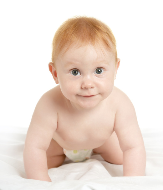 Αξιολάτρευτο μωρό αγόρι στο pampers - Φωτογραφία, εικόνα