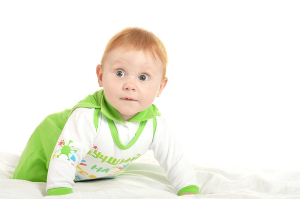 Adorable bebé niño en manta
 - Foto, Imagen