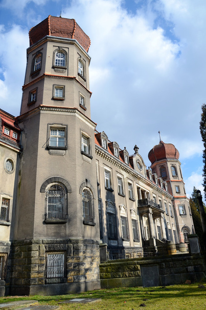 Дворец в Польше (Бринек)
) - Фото, изображение
