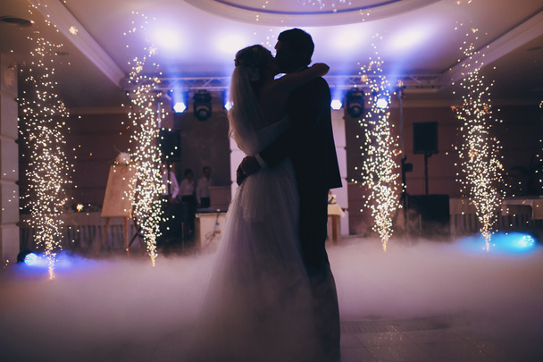 Taniec weselny - Zdjęcie, obraz