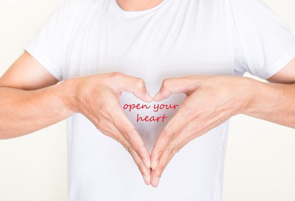 Tvaru srdce ruce se slovy - otevřené srdce - Fotografie, Obrázek