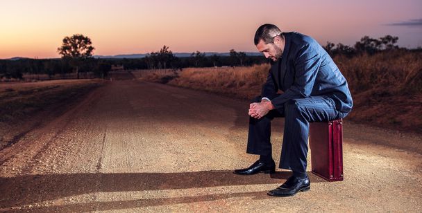 Frustrated businessman in the outback  - Zdjęcie, obraz