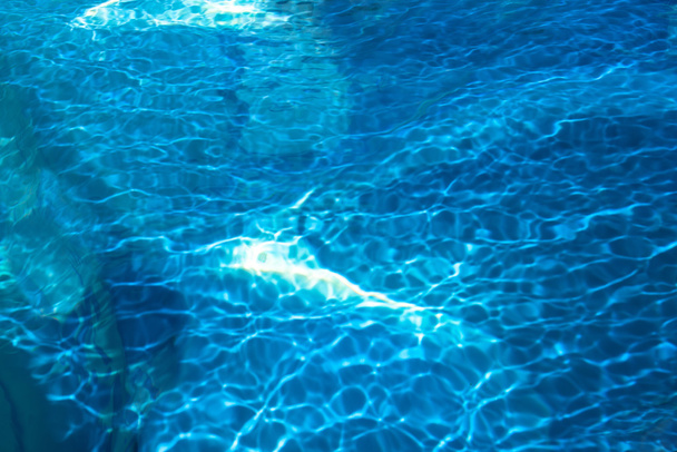 Mavi suyun soyut arkaplanı - Fotoğraf, Görsel