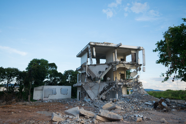 Edificios de casas colapsadas
 - Foto, imagen