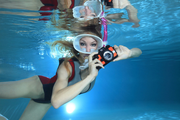 Snorkeler féminin
 - Photo, image