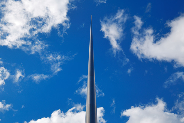 Dublinin torni tunnetaan myös nimellä Spike.
 - Valokuva, kuva