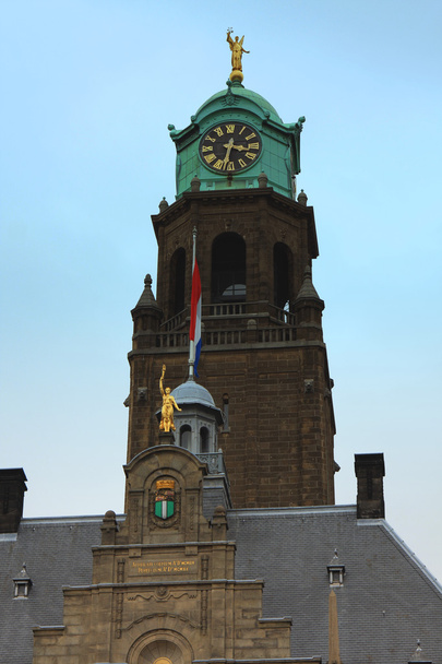 Rotterdamin kaupungintalo, torni
 - Valokuva, kuva