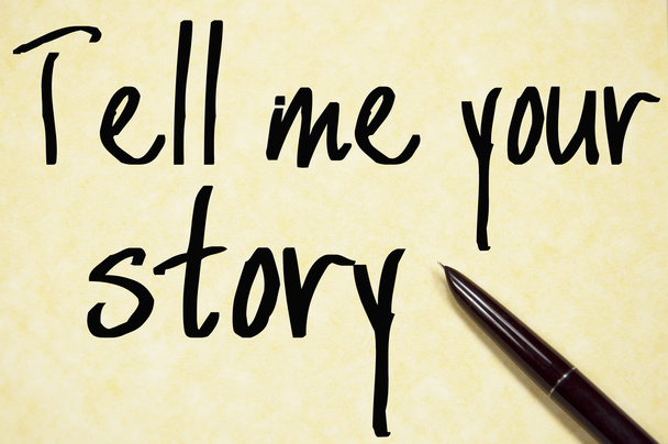 Raccontami la tua storia testo scrivere su carta
  - Foto, immagini
