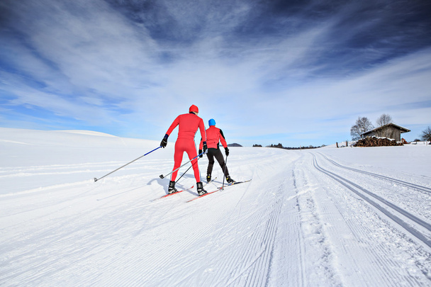esquiadores de fondo
 - Foto, imagen