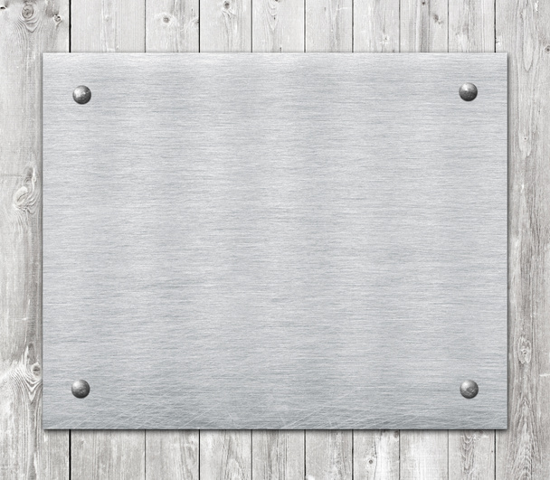 Composição de placa de alumínio de metal, placa de nome em tábuas de parede de madeira
 - Foto, Imagem