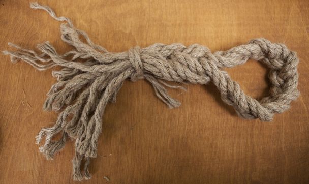 schöner Knoten eines starken Seils - Foto, Bild