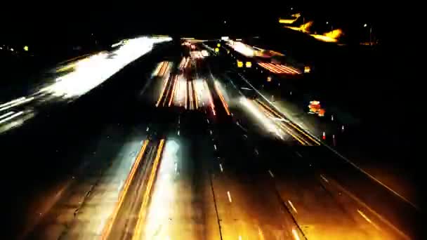 夜のトラフィック高速道路 - 映像、動画