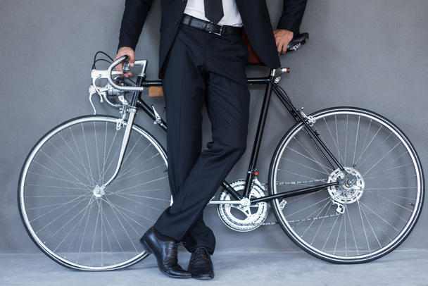 business person with bicycle - Φωτογραφία, εικόνα