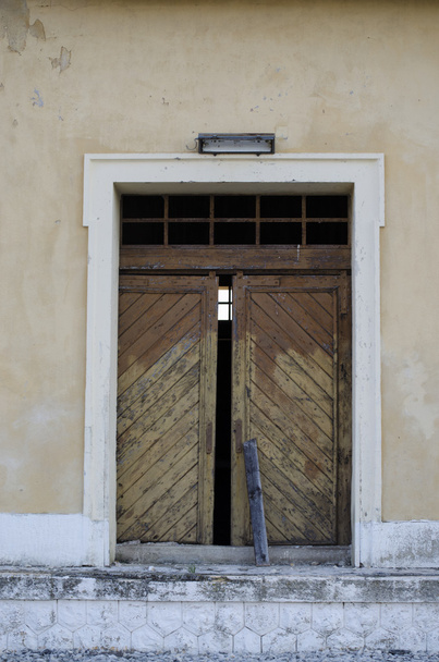 staré dřevěné dveře - Fotografie, Obrázek