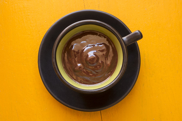 Decorative cup of artisan dark chocolate - Foto, Imagen