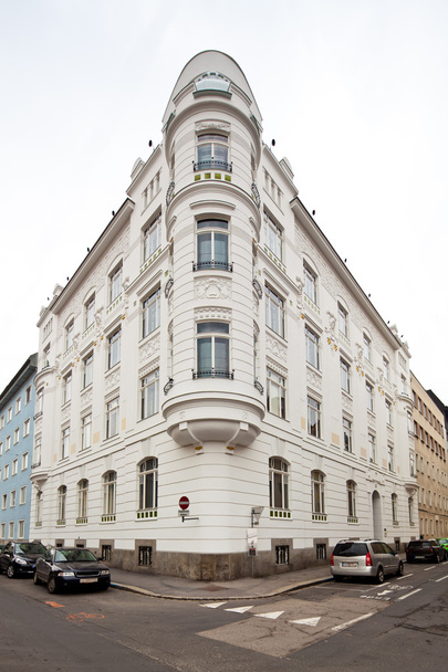 Beautifully renovated art nouveau building - Foto, Imagen