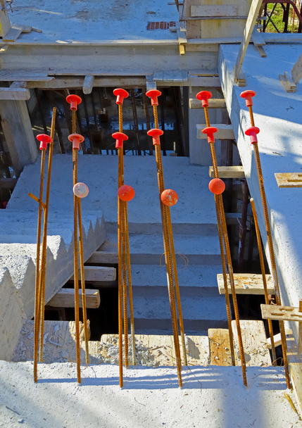 Takviye çubukları site bina için koruma kapakları - Fotoğraf, Görsel