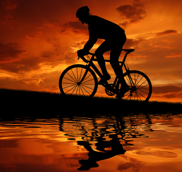 Silhouette of the cyclist - Photo, Image