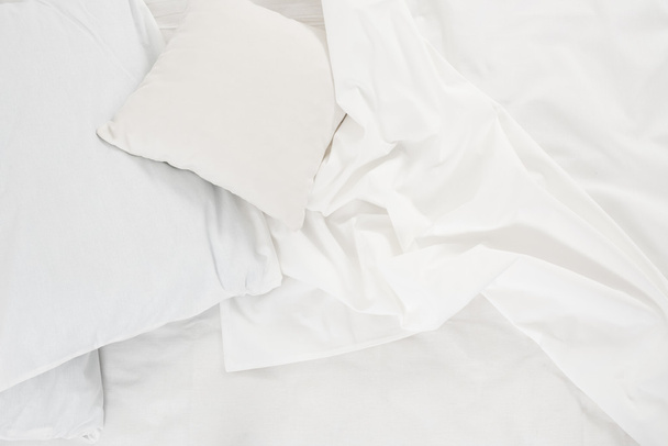 білий лляну тканину
 - Фото, зображення