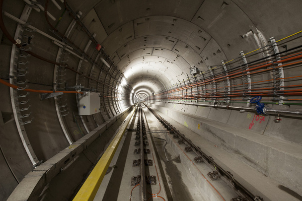 der Tunnel unter der Rekonstruktion - Foto, Bild