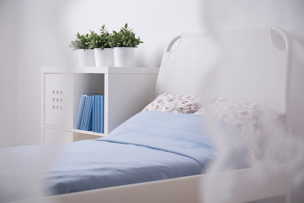 Cosy sleeping area for teenager - Фото, зображення