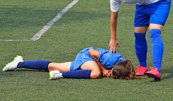 Травма на футбольном поле
 - Фото, изображение