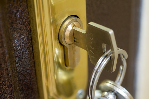 σπίτι κλειδαριά και το κλειδί - Φωτογραφία, εικόνα
