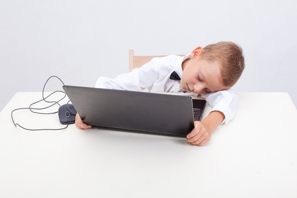Boy using his laptop computer - Foto, Bild