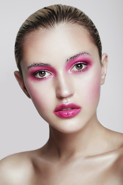 girl with creative pink make up - Φωτογραφία, εικόνα