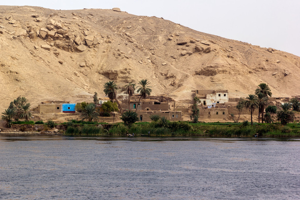 wieś brzegiem Nilu - Zdjęcie, obraz