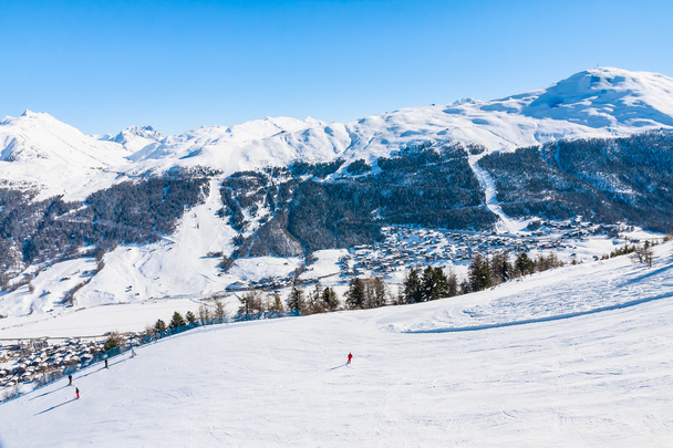  Estación de esquí Livigno. Italia
 - Foto, imagen