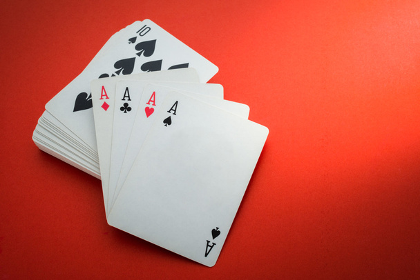 karty do gry na białym tle - Zdjęcie, obraz