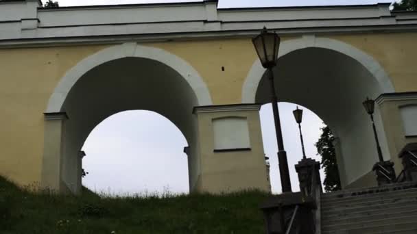 Vanha Hrodnan linna
 - Materiaali, video