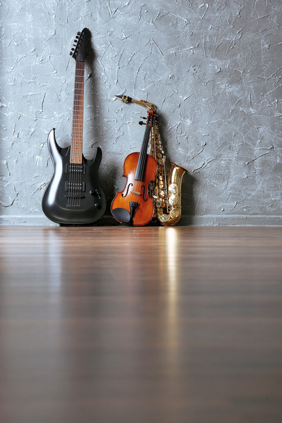 Electric guitar, saxophone - Фото, изображение