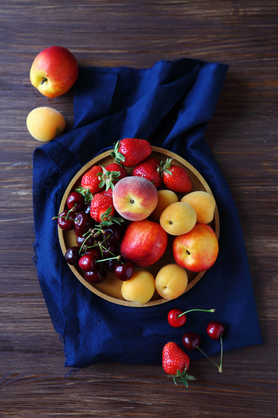 set of fresh fruits and berry - Foto, afbeelding