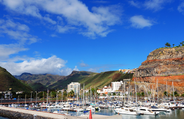 Los Cristianos tatil beldesi Tenerife liman - Fotoğraf, Görsel