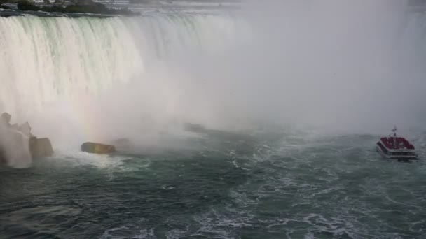 Horseshoe Falls and vessel - Footage, Video