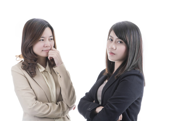 Twee Aziatische zakelijke vrouwen in office - Foto, afbeelding
