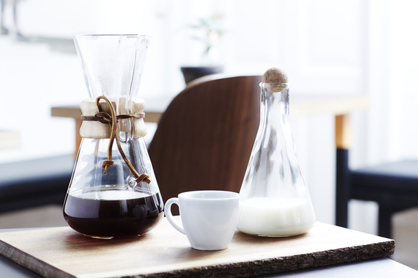 Breakfast coffee in elegant glassware - Valokuva, kuva