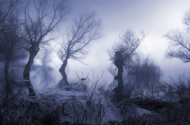 霧深い沼地に木を示す暗い風景画 - 写真・画像