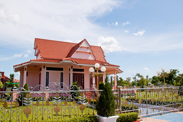 Будинок червоний сад даху
 - Фото, зображення