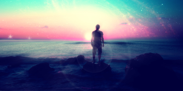 paesaggio alieno con l'uomo sulla spiaggia
  - Foto, immagini