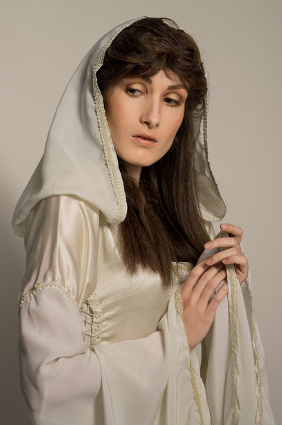 Girl in medieval beautiful dress - Foto, Imagen