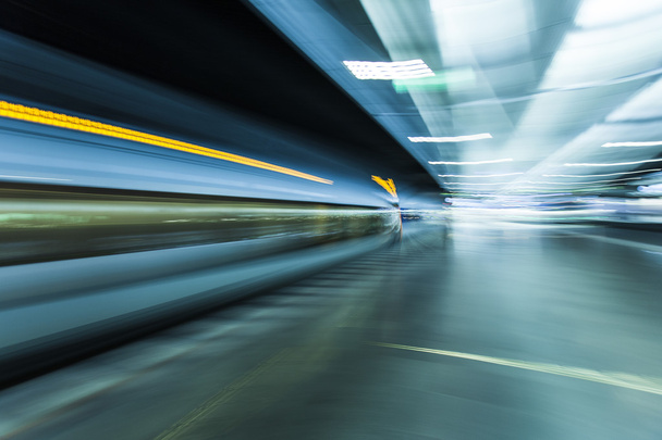 hızlı tren hız Hareket Bulanıklığı arka tarafından geçen - Fotoğraf, Görsel