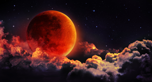 月の日食 - 雲と地球の赤血 - 写真・画像