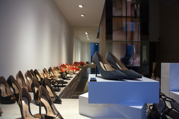 Vue des chaussures à talons italiens
 - Photo, image